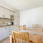 Aki Gray Apartament