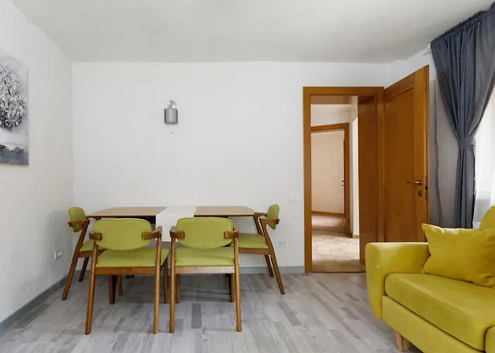 Aki Gray * 布拉索夫