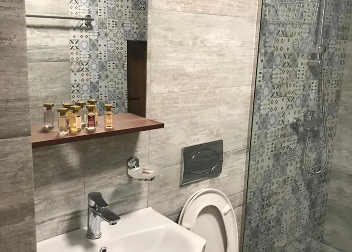 Aki Gray * 布拉索夫