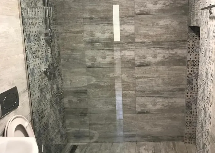 Aki Gray Apartman Brassó